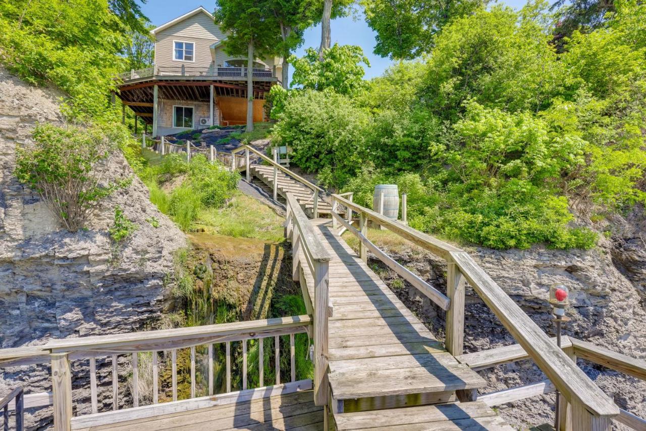 Lockes Glen - Lakefront Geneva Getaway With Dock! Villa Exterior photo